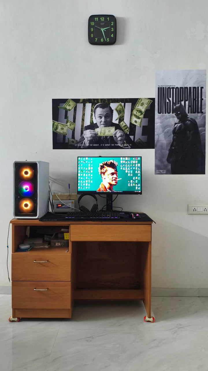 Hustle desk setup